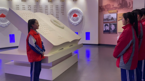 缅怀先烈事迹 传承英烈精神&nbsp;662.png