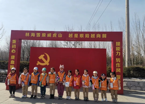 缅怀先烈事迹 传承英烈精神&nbsp;750.png